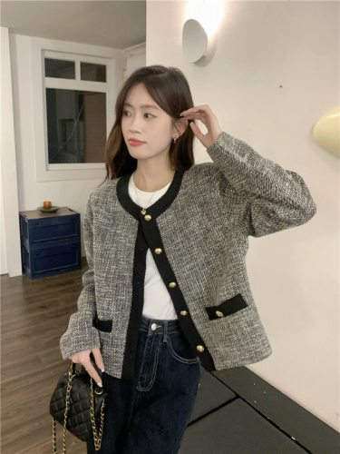 Real shooting real price Autumn French style small fragrance top coat female temperament ladies short long sleeve small cardigan