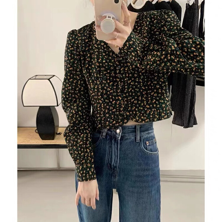 Original price 62.04! New in autumn! [ISO Korean] Korean sweet age-reducing fungus stitching V-neck floral shirt 3366# HJY