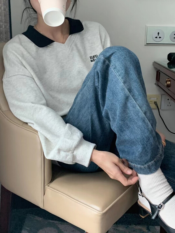 [LOVELY] Korean V-neck embroidered letter sweater sweater Z1556