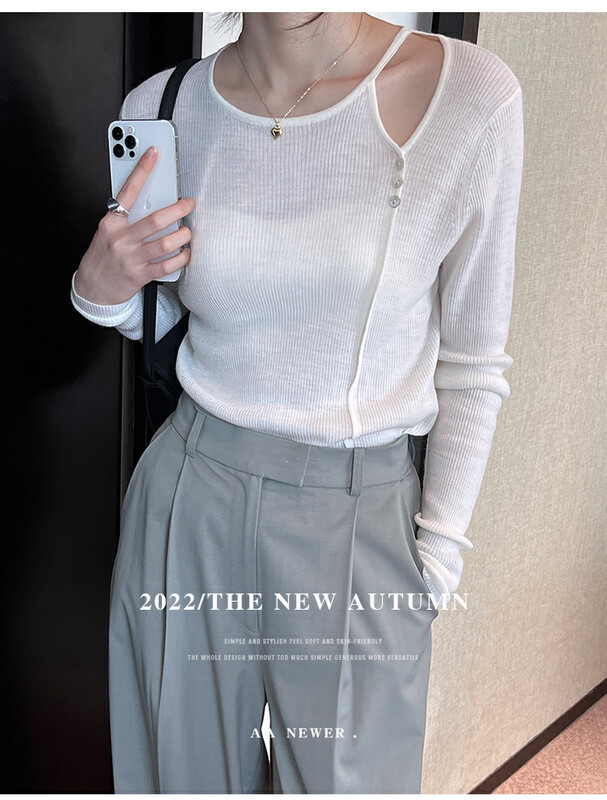 [THE MIND] Round neck off-shoulder knitted sweater 71323