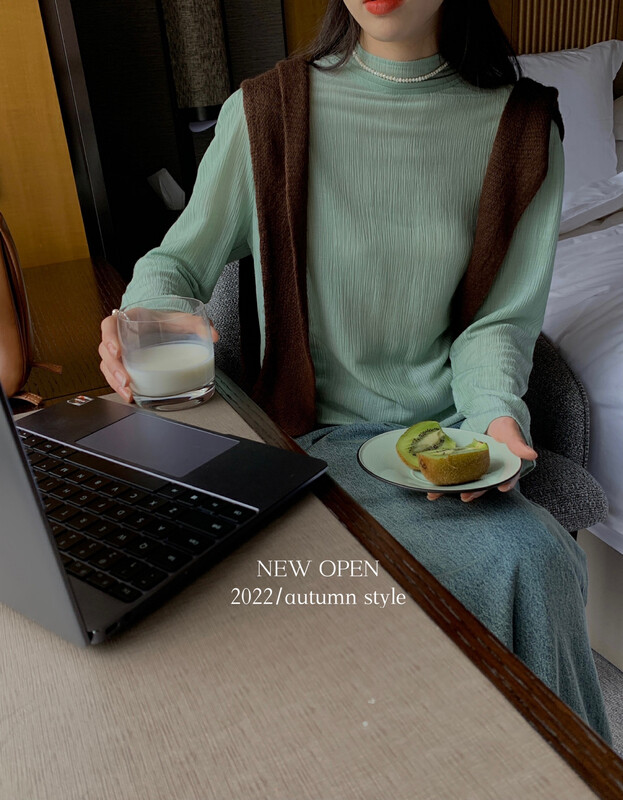 Autumn is new! [NEW OPEN] Women's Korean version of the textured long-sleeved loose half turtleneck shirt FY80137# ZXX