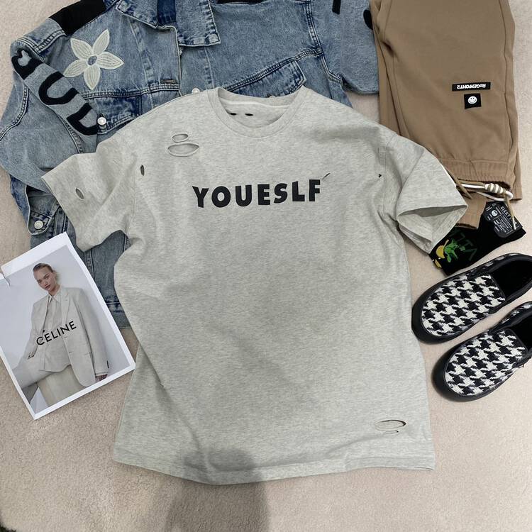 Original price 106.03! [BOBO1972] Personalized letter hole casual short-sleeved T-shirt 217156# CJJ