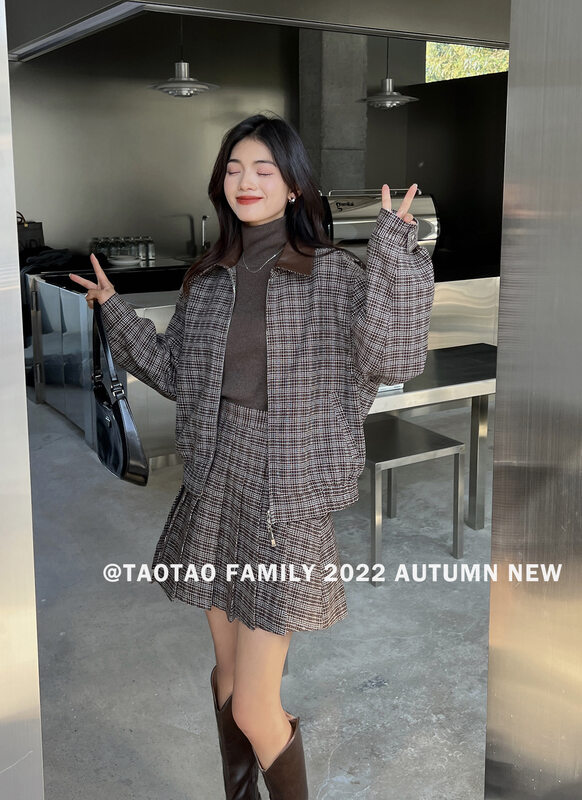 Autumn is new!【TAOTAO FAMILY】Contrast color Korean simple short coat + high waist skirt suit 3886# LSL