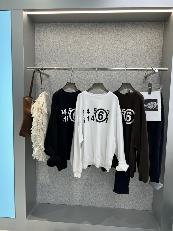 [BOBO1972] Loose letter high-quality fleece sweater sweater only sells sweater without matching 221222