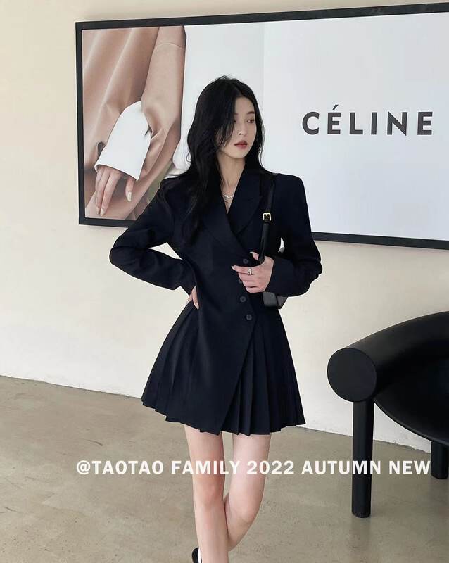 New in early autumn!  【TAOTAO FAMILY】Commuter simple A-line pleated suit dress 3720# XJ