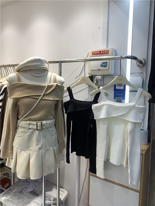 Autumn is new! [JULIA] Sling thin one-shoulder warm sweater YS3-2053# PCZ