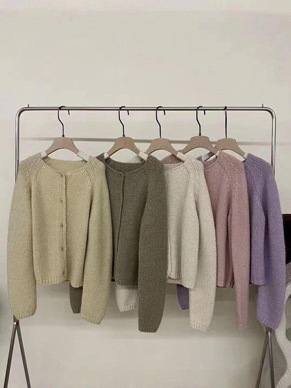 【LOVELY/SHMILY】Korean version solid color round neck knitted single-breasted cardigan knitted cardigan M0861