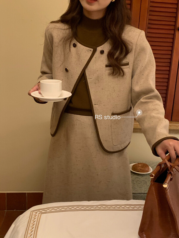 Autumn is new!【RS】Fashion small fragrance short coat + mid-length skirt two-piece suit LL0106# FHX