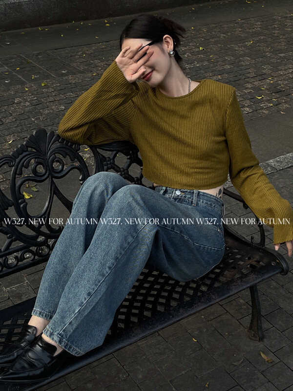 【W327.】Korean version of woven pit strip shoulder pad short sweater (back half zipper) 57176# CQW