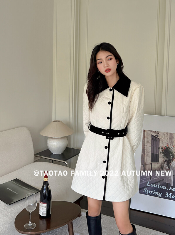 New in autumn!【TAOTAO FAMILY】Slim waist and slim contrast single-breasted dress (with belt) 3838# LSL