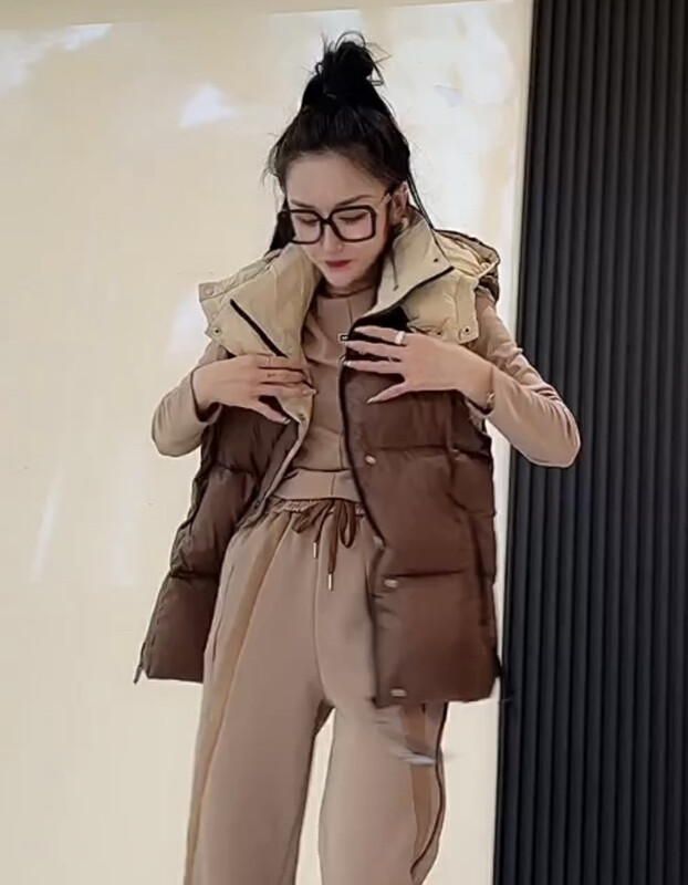 New in early autumn! [JH] Net red hooded comfortable vest 43026# PCZ