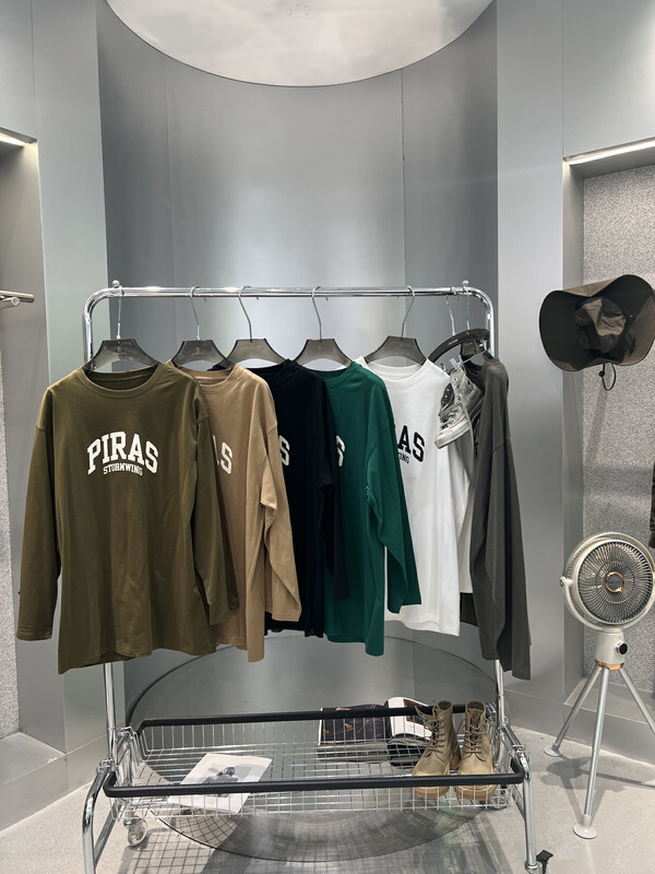 [BOBO1972] Simple letter T long-sleeved T-shirt only sells T220672