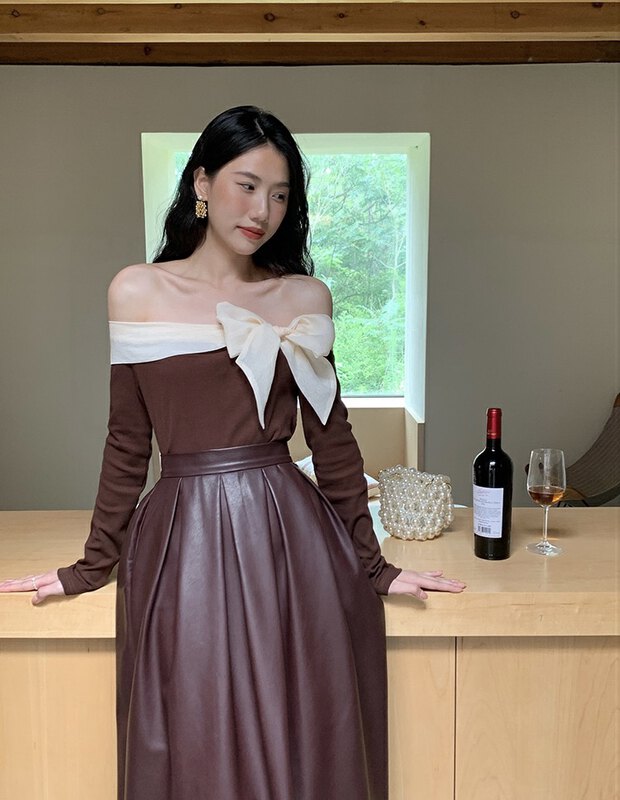 New in early autumn!【NEW OPEN】One word shoulder contrast color stitching tight shirt FY80096# ZXX