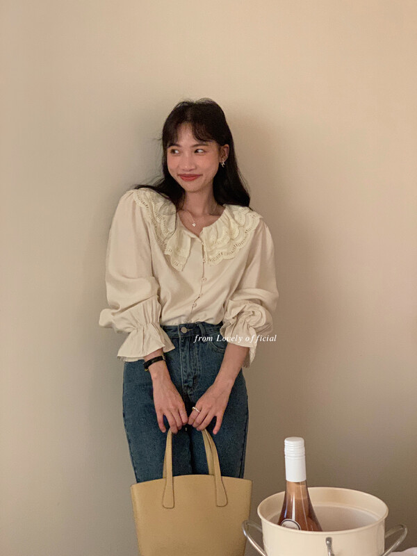 [LOVELY] Temperament French Retro Velvet Top Lace Shirt S1899
