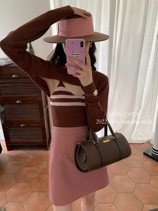 Autumn is new! [NEW OPEN] Contrast color striped slim camisole + short knitted sweater two-piece suit FZ80100# ZXX