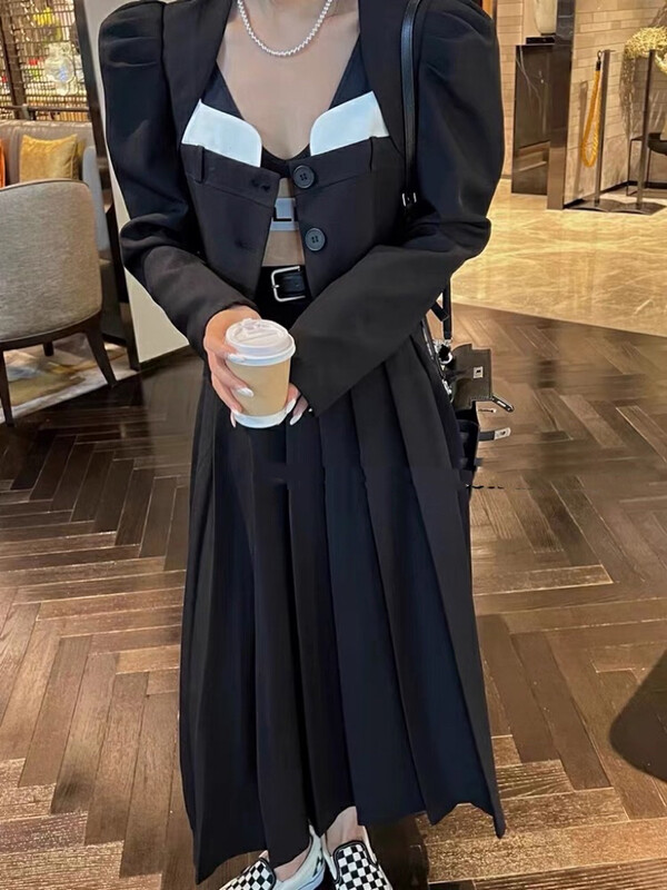 Autumn is new! [JH] Net red Xiaoxiang color contrast short coat + pleated skirt suit (with belt) (only selling suits) 42767# PCZ