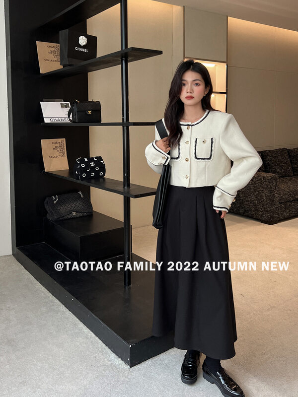 Autumn is new! [TAOTAO FAMILY] Contrast color double pocket small fragrance style short coat 3880# LSL