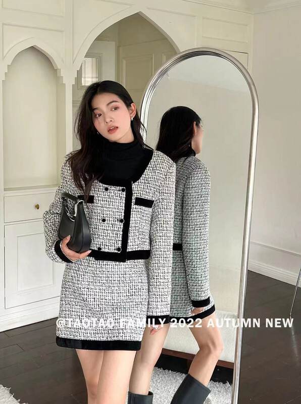 Autumn is new! [TAOTAO FAMILY] Xiaoxiangfeng contrast color short short coat + slim skirt suit 3876# LSL
