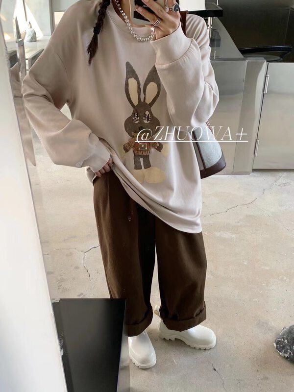 New in autumn! [Strictly selected by buyers - Zhuowa] cartoon pattern loose casual large version long-sleeved T-shirt 2693# CL