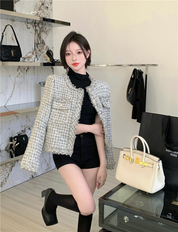 Real price real shot~ 2022 autumn new French ladies, small fragrance, temperament, waist and small people wear short coats
