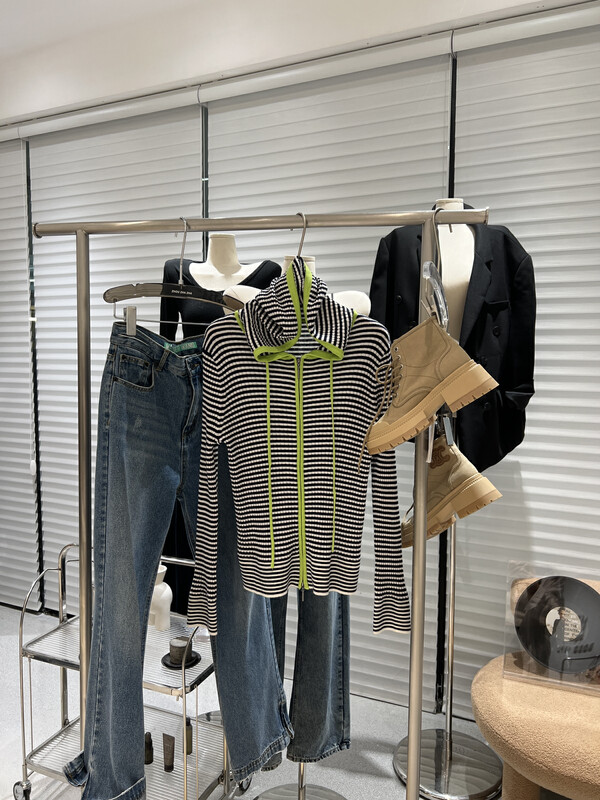 【BOBO1972 】High quality wool cardigan sweater stretch all-match only sweater 221307