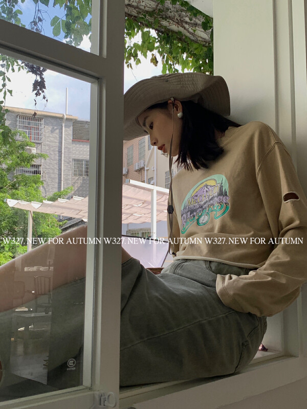 【W327.】Retro and old style printed short sweater (sleeve cut raw edge design) 57026# CQW