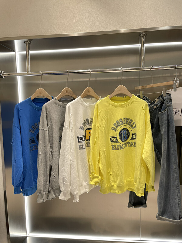 Original price 135.23! [BOBO1972] Casual Korean version of the niche sweater 226189# XYJ