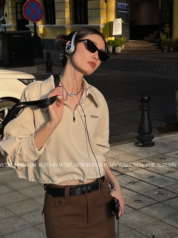 【W327.】Autumn Embroidered Letter Stand Cut Leg of Lamb Sleeve Sweater (Hem Drawstring) 57139# CQW
