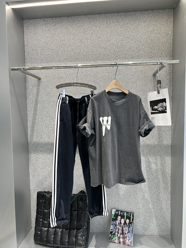 [BOBO1972] Loose letter casual T short-sleeved T-shirt only sells T without matching 228128