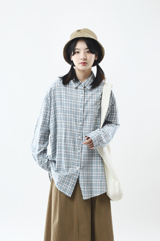 [Sansu clothing original] Simple casual loose plaid shirt 37870