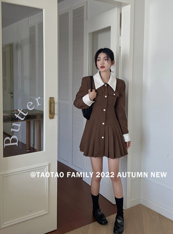 New in autumn!【TAOTAO FAMILY】Fashionable waist and slim single-breasted pleated dress 3831# LSL