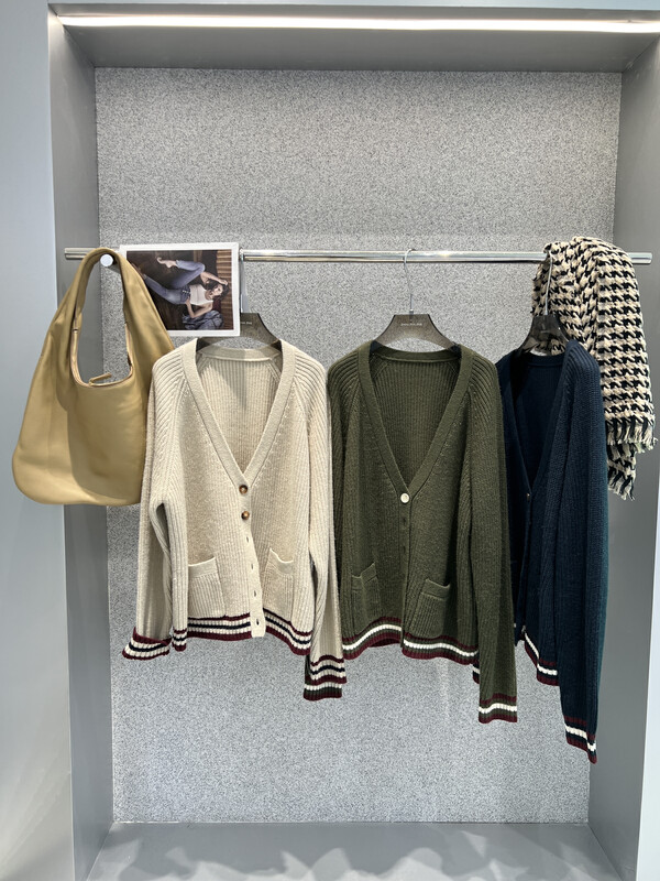 [BOBO1972] Korean board temperament loose all-match sweater sweater only sells sweater without matching 228031
