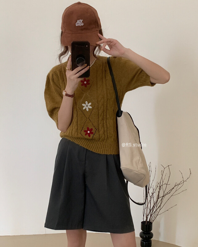 New in early autumn! [RS] Embroidered flower short-sleeved knitted sweater M2059# FHX