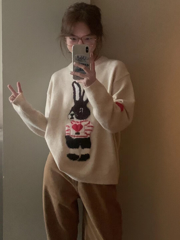【LOVELY/SHMILY】Korean version of age-reducing cartoon rabbit all-match soft waxy sweater sweater M0851