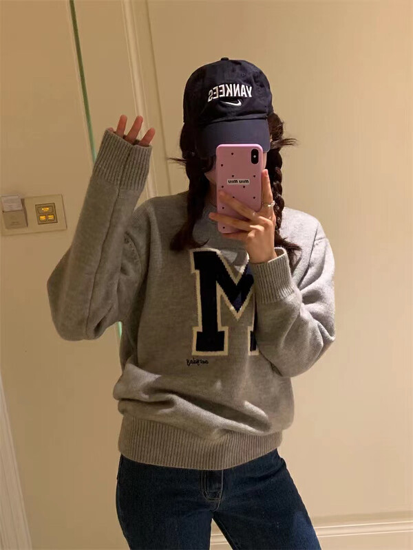【RAINBOW】Breakthrough Big M Letter Warm Sweater 22507# FHX
