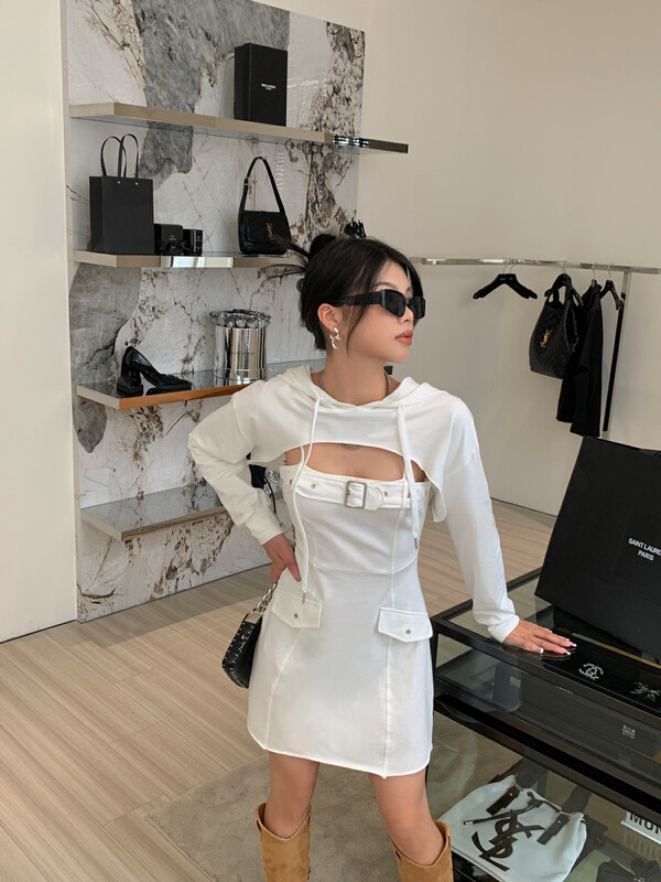 New in autumn! [Amanda] Korean fashion sweater + hot girl suspender dress suit 9829# PCZ