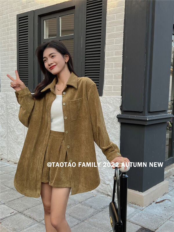 Autumn is new! [TAOTAO FAMILY] Simple corduroy loose shirt + slim casual shorts suit 3815# LSL