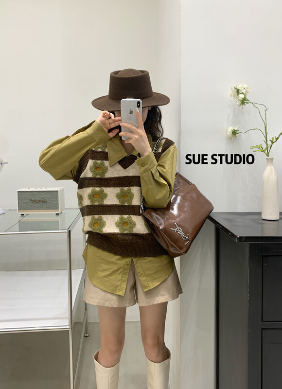 秋款上新!【SUE STUDIO】花朵V領套頭舒適無袖馬甲(只賣馬甲)  8968#  ZJY
