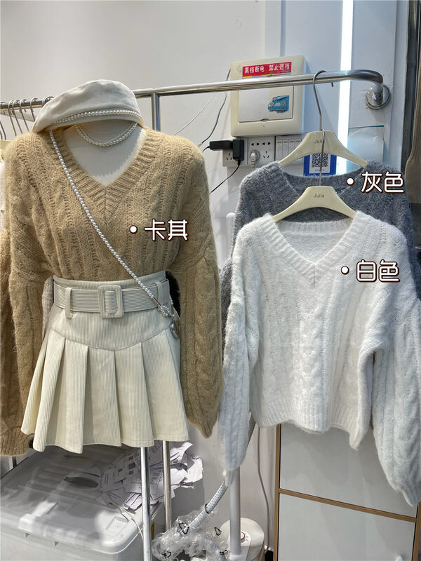 New in autumn!【JULIA】Gentle V-neck twist warm sweater YS2-5030# PCZ