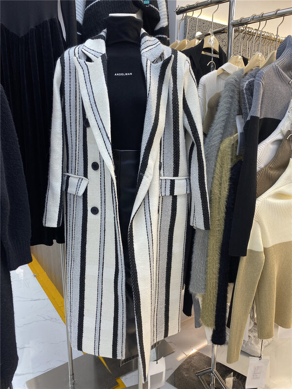 New in autumn! [Semi-plain] striped fashion temperament double-breasted coat A866# ZJY