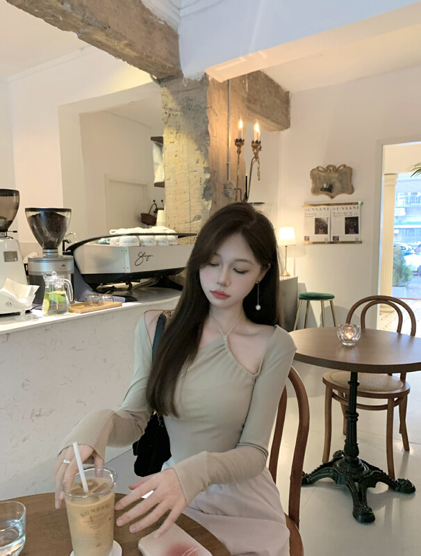 Autumn models are new! [Amanda] Pure desire for all-match halter neck careful machine slim shirt 9849# PCZ
