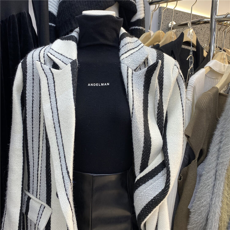 New in autumn! [Semi-plain] turtleneck letter printing loose bottoming shirt G328# ZJY