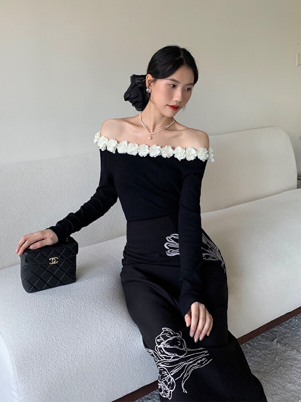 New in autumn!【NEW OPEN】French temperament one-shoulder knitted sweater FY80270# ZXX