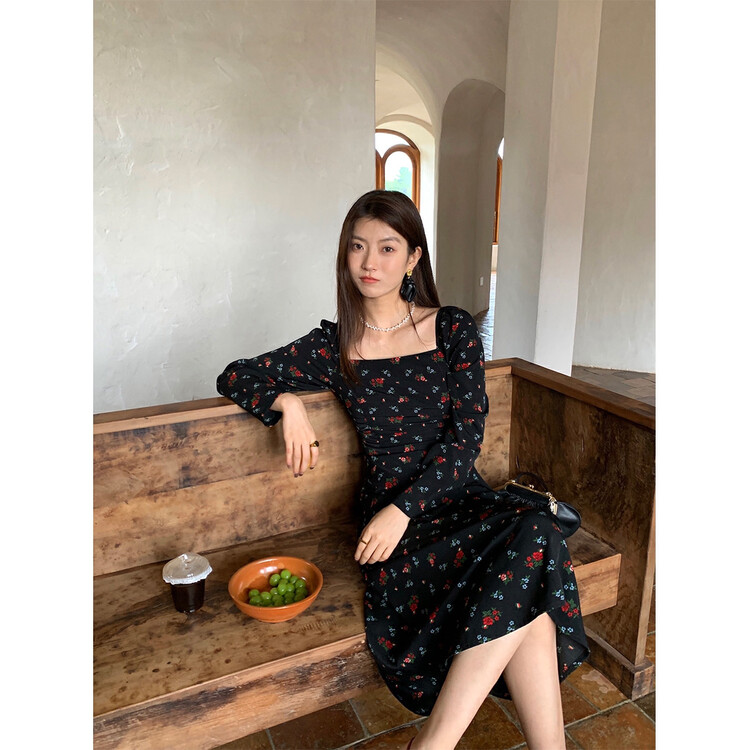 New in early autumn! [NEW OPEN] Square neck retro literary temperament floral dress FL80206# ZXX