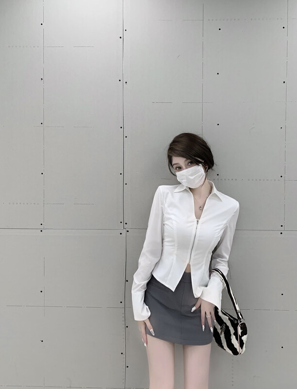 New in early autumn! [Amanda] temperament v-neck shirt + slim high waist culottes suit 9841# PCZ