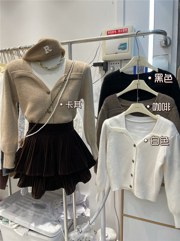 New in autumn!【JULIA】Korean all-match square-neck warm sweater YS1-5031# PCZ