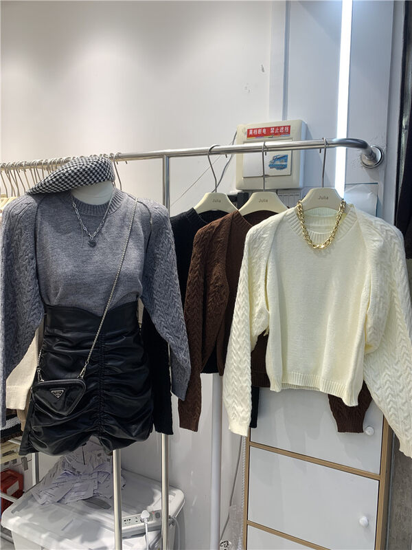 New in autumn! [JULIA] round neck solid color camisole + twist sweater shawl suit YS1-2059# PCZ