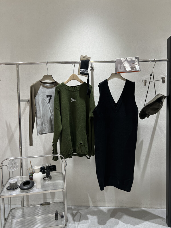 【BOBO1972】Korean version of loose long and wide sweater dress sweater only sell sweater without matching 221330