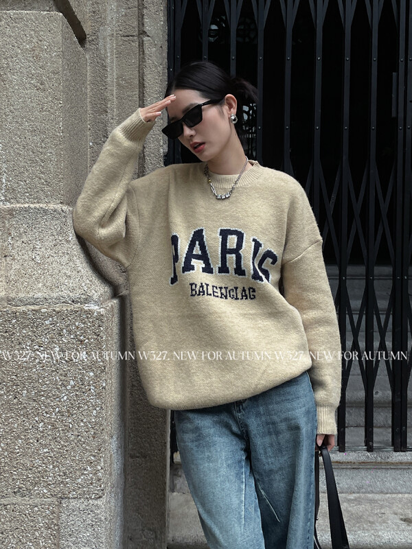 【W327.】Korean style contrast letter imitation cowhide warm sweater 0312# CQW