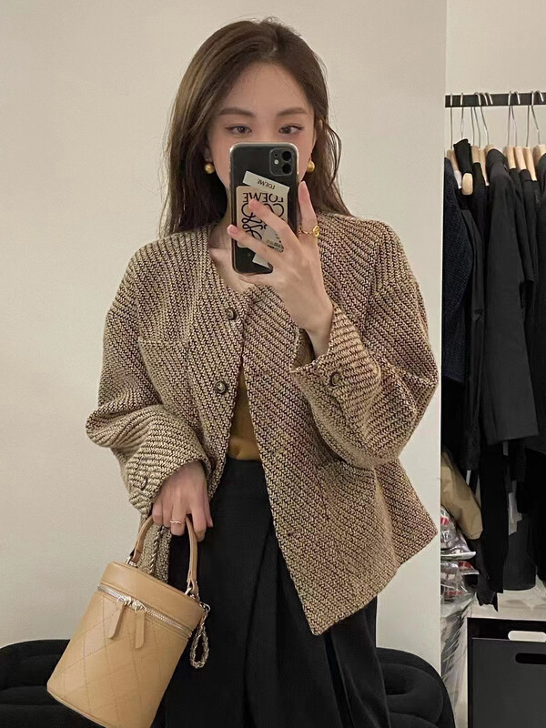 Autumn is new! [RS] Xiaoxiang style contrast color striped round neck short jacket RS2991# FHX